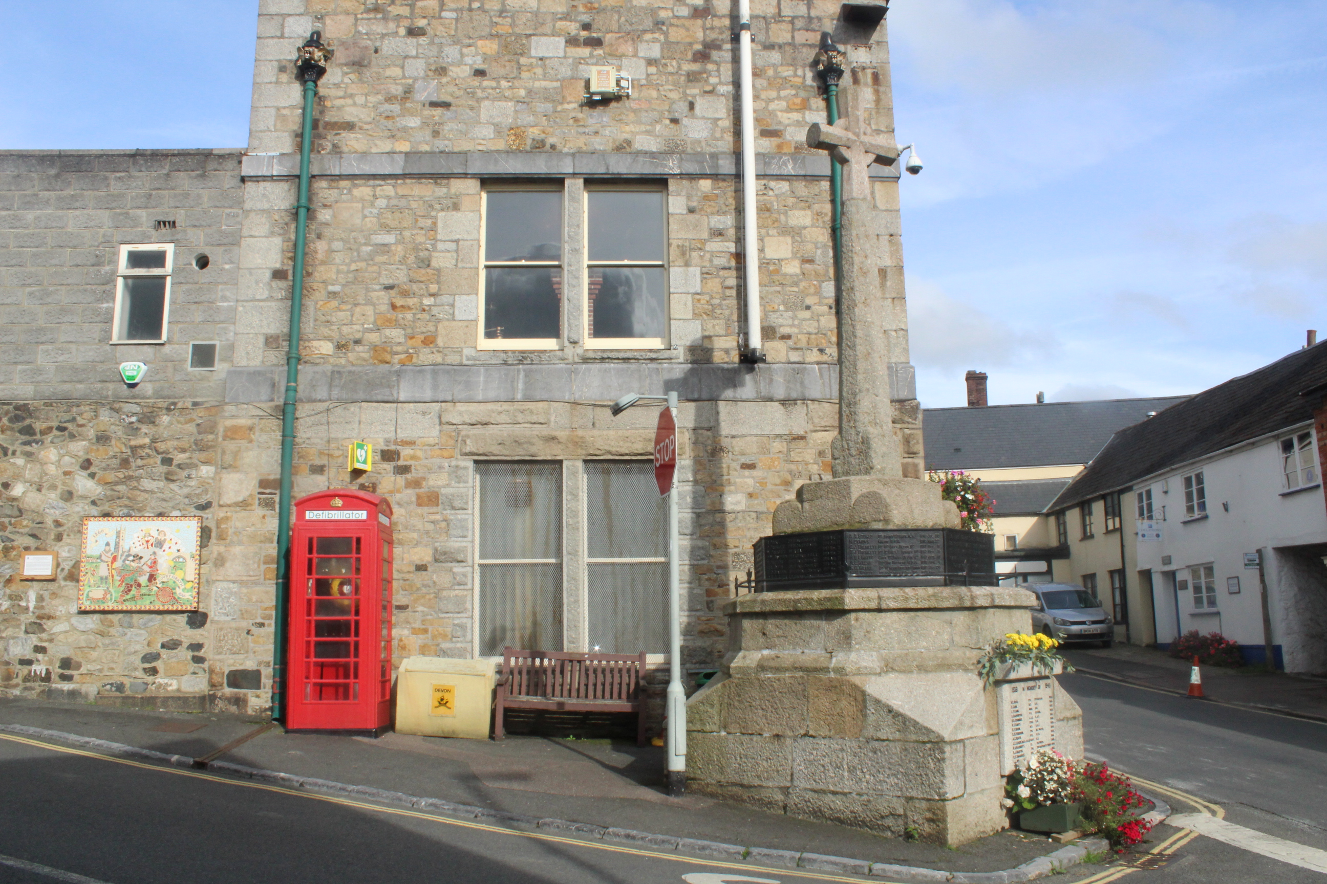BOVEY TRACEY CROSS War Memorials Online
